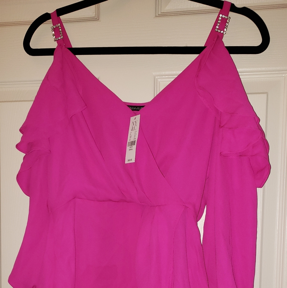 Womens tops